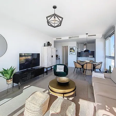 Oceana Views - Newly Built 3 Bedrooms - New Golden Mile Apartment *