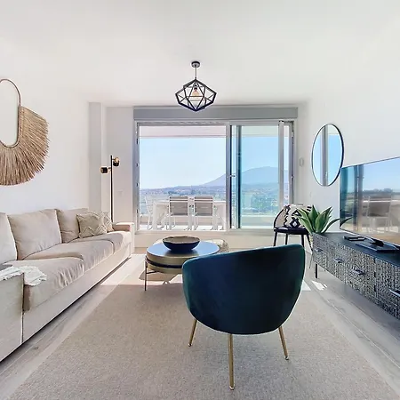 Апартаменти Oceana Views - Newly Built 3 Bedrooms - New Golden Mile *