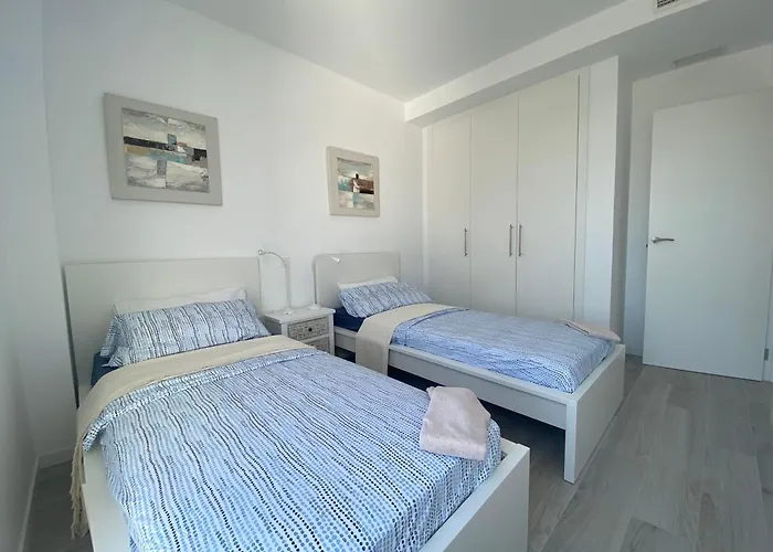 Oceana Views - Newly Built 3 Bedrooms - New Golden Mile Διαμέρισμα Εστεπόνα